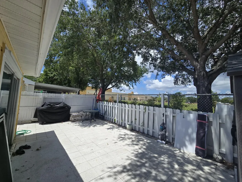 1530 Royal Forest Court West Palm Beach FL 33406