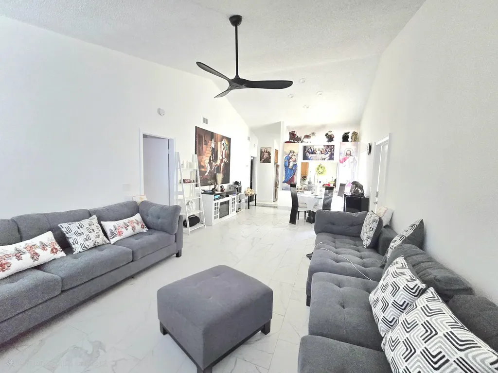 1530 Royal Forest Court West Palm Beach FL 33406