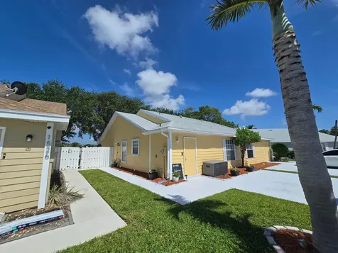 1530 Royal Forest Court West Palm Beach FL 33406