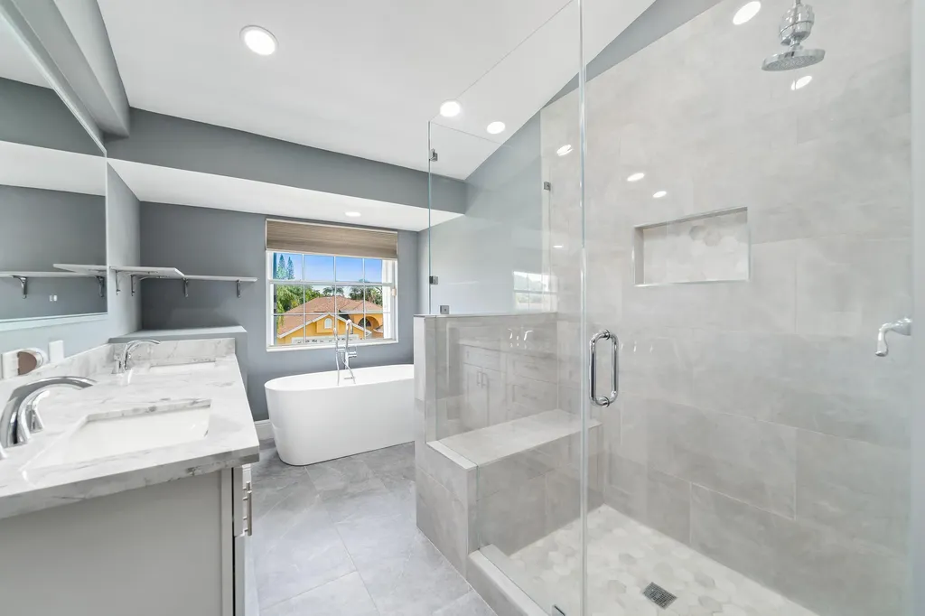 1062 Fairfax Circle W Boynton Beach FL 33436