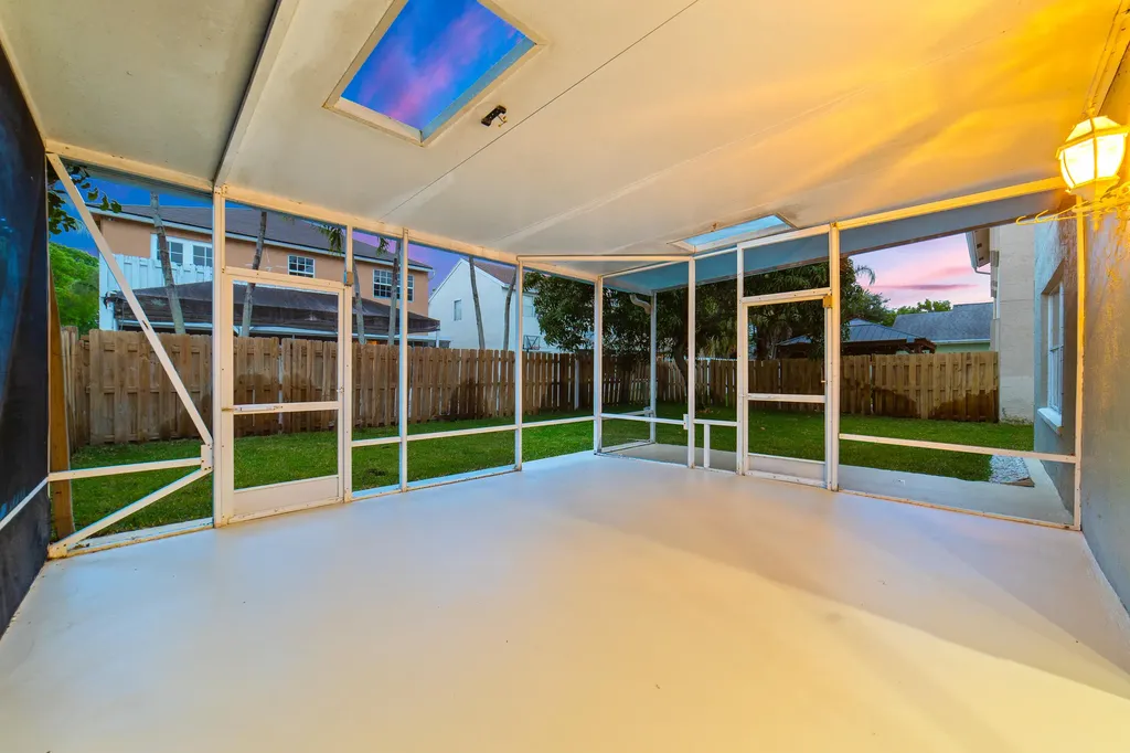 1062 Fairfax Circle W Boynton Beach FL 33436