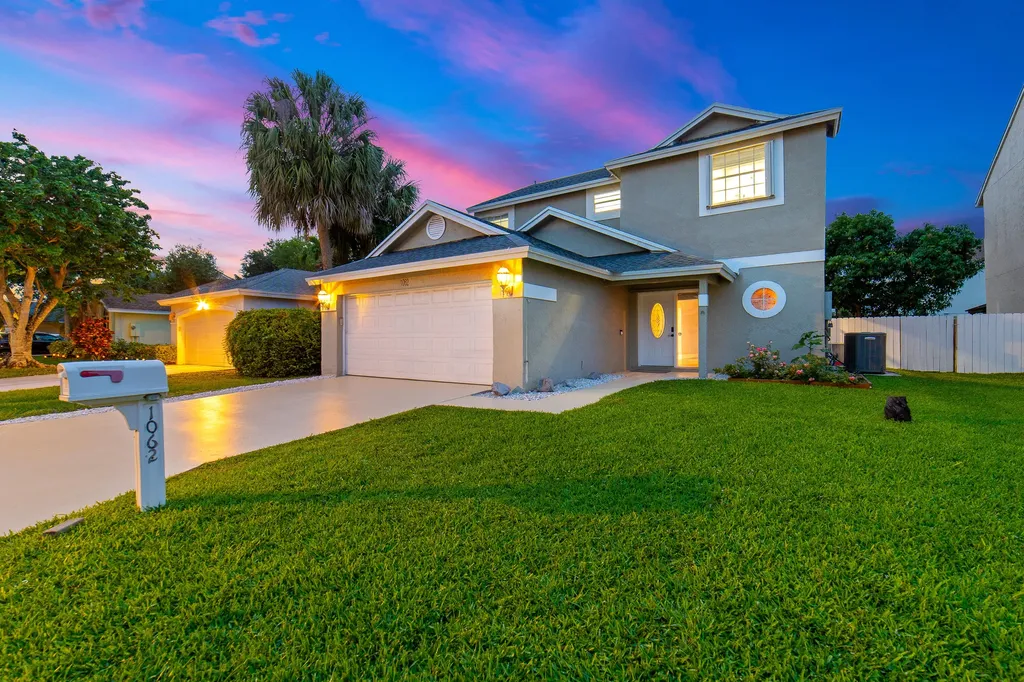 1062 Fairfax Circle W Boynton Beach FL 33436