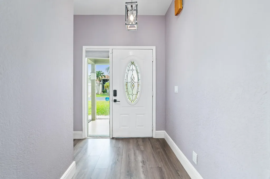 1062 Fairfax Circle W Boynton Beach FL 33436