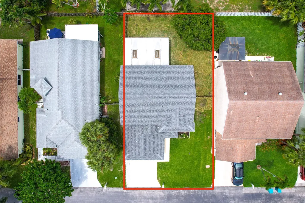 1062 Fairfax Circle W Boynton Beach FL 33436