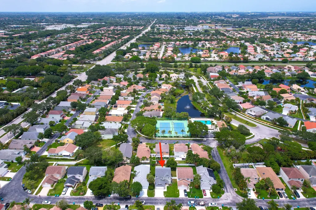 1062 Fairfax Circle W Boynton Beach FL 33436