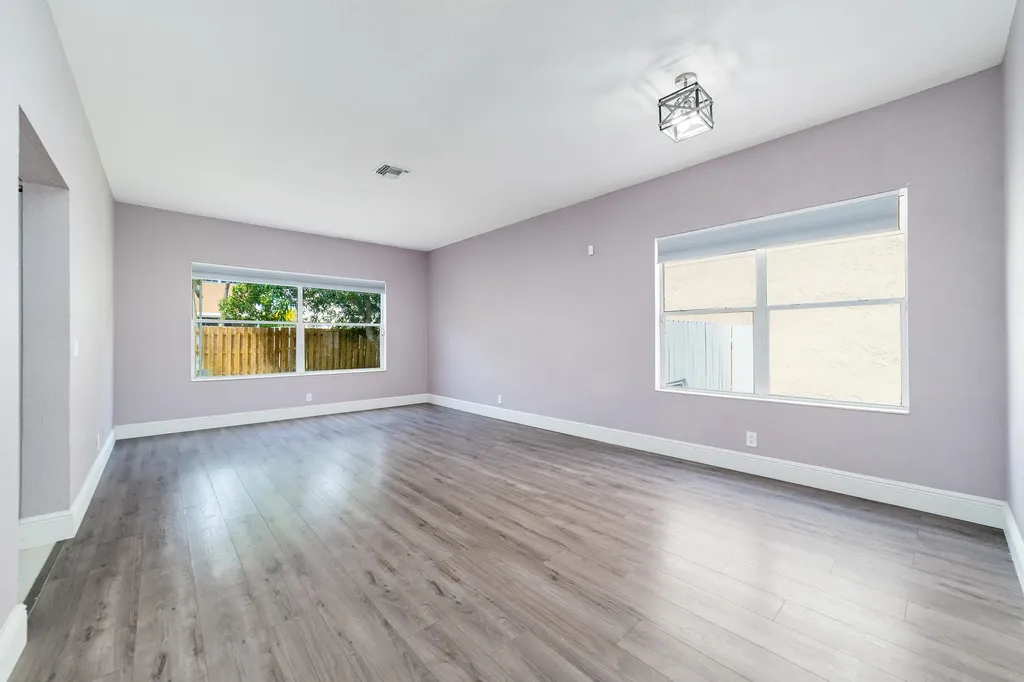 1062 Fairfax Circle W Boynton Beach FL 33436