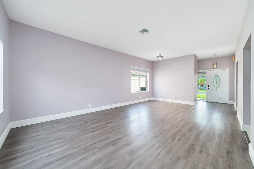 1062 Fairfax Circle W Boynton Beach FL 33436