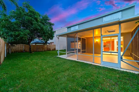 1062 Fairfax Circle W Boynton Beach FL 33436