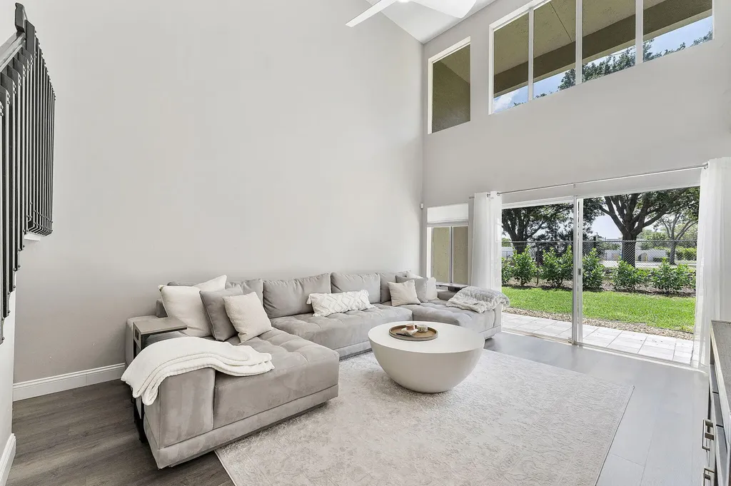 6706 Boca Pines Trail Boca Raton FL 33433