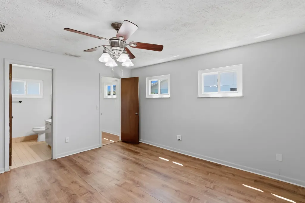 2281 SE Bowie Street Port St Lucie FL 34952