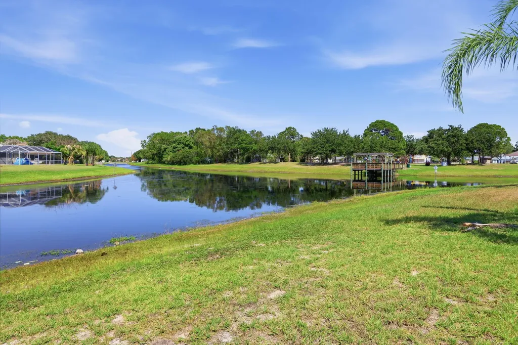 2281 SE Bowie Street Port St Lucie FL 34952