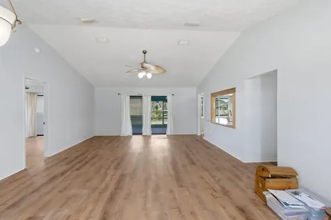 2281 SE Bowie Street Port St Lucie FL 34952