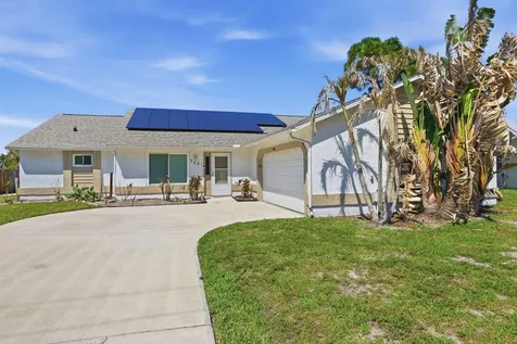 2281 SE Bowie Street Port St Lucie FL 34952