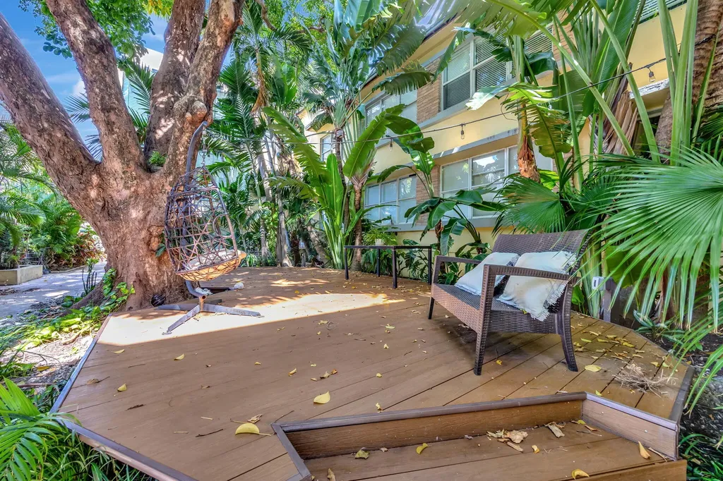 1446 Lenox Avenue Miami Beach FL 33139