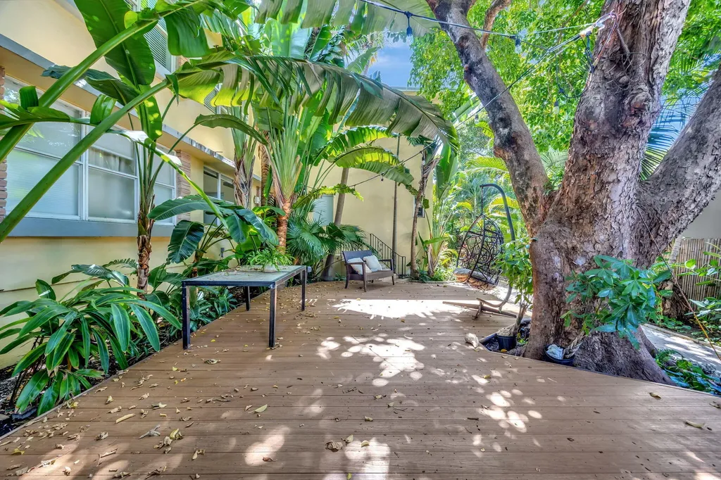 1446 Lenox Avenue Miami Beach FL 33139