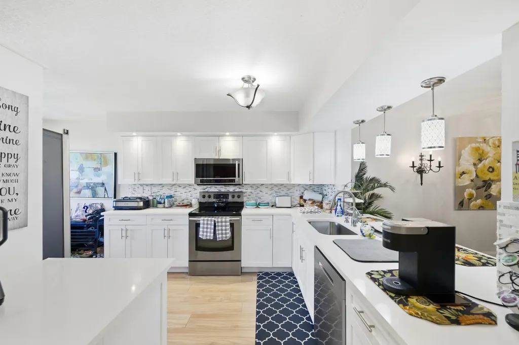 15461 Pembridge Drive Delray Beach FL 33484