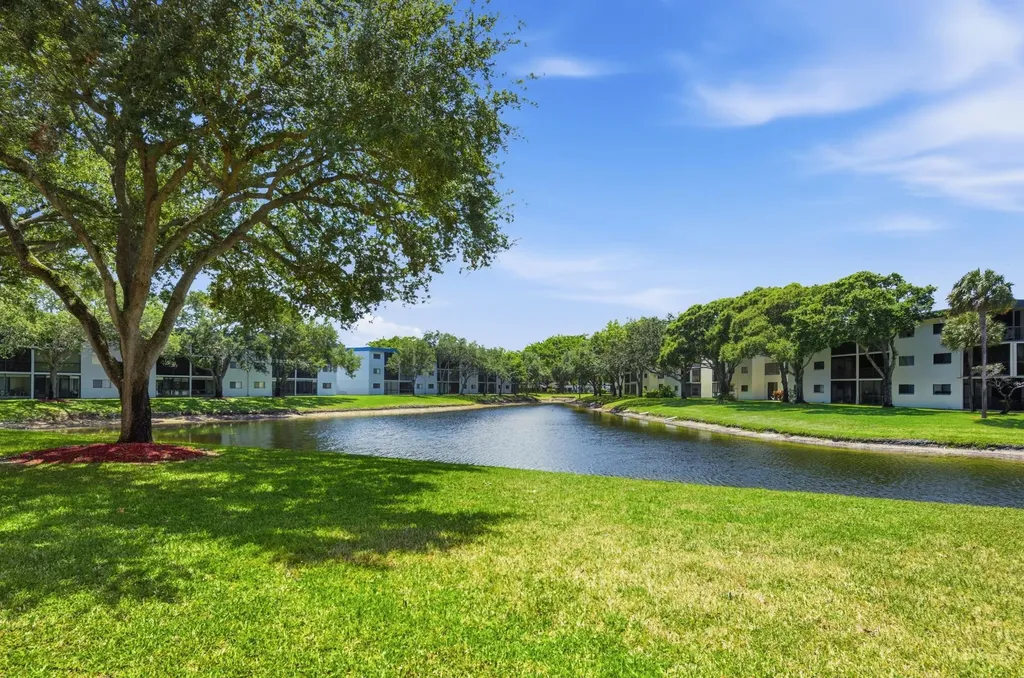 15461 Pembridge Drive Delray Beach FL 33484
