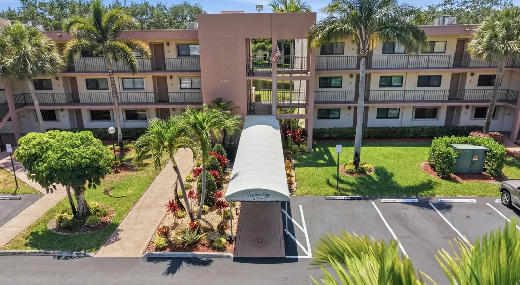 15461 Pembridge Drive Delray Beach FL 33484