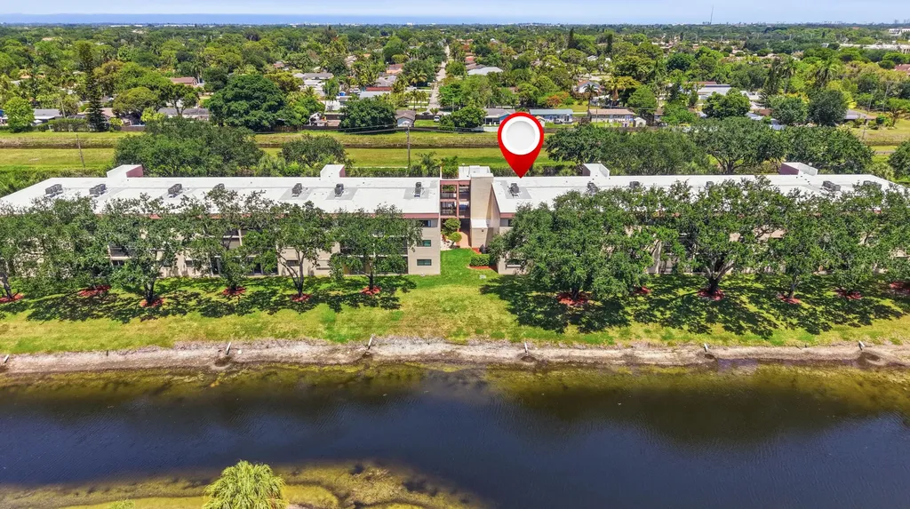 15461 Pembridge Drive Delray Beach FL 33484