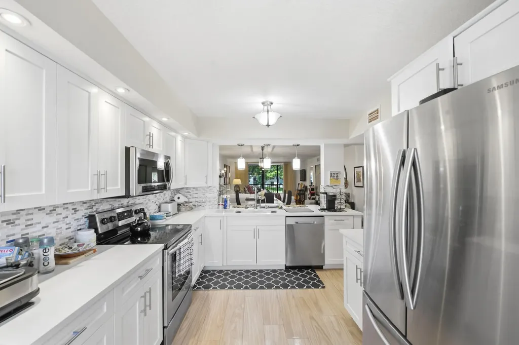 15461 Pembridge Drive Delray Beach FL 33484