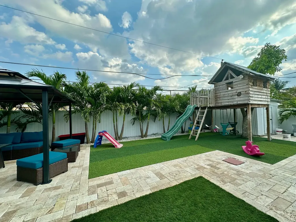 7540 Hope Street Hollywood FL 33024