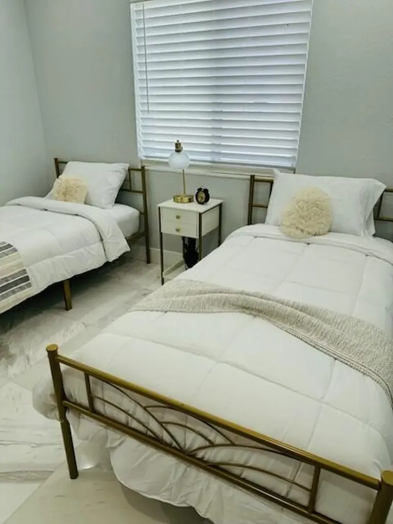 7540 Hope Street Hollywood FL 33024
