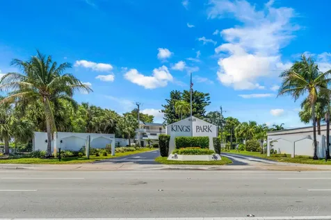 4025 N Federal Oakland Park FL 33308