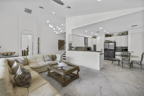 5040 SE Graham Drive Stuart FL 34997