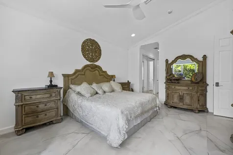 5040 SE Graham Drive Stuart FL 34997
