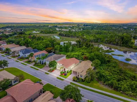 5040 SE Graham Drive Stuart FL 34997