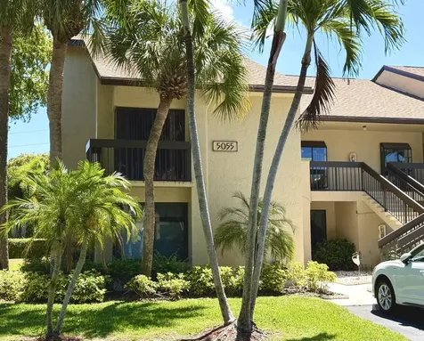 5055 Oakhill Lane Delray Beach FL 33484