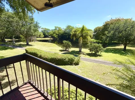 5055 Oakhill Lane Delray Beach FL 33484