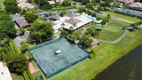 5055 Oakhill Lane Delray Beach FL 33484