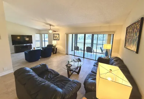 5055 Oakhill Lane Delray Beach FL 33484