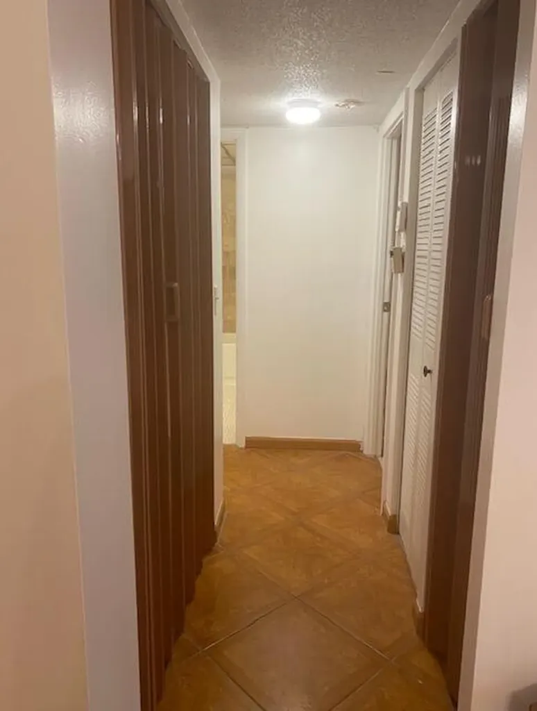 2830 Somerset Drive Lauderdale Lakes FL 33311