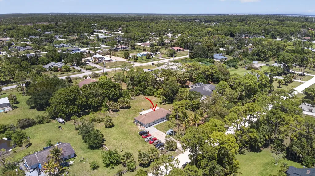 16663 89th Place N The Acreage FL 33470