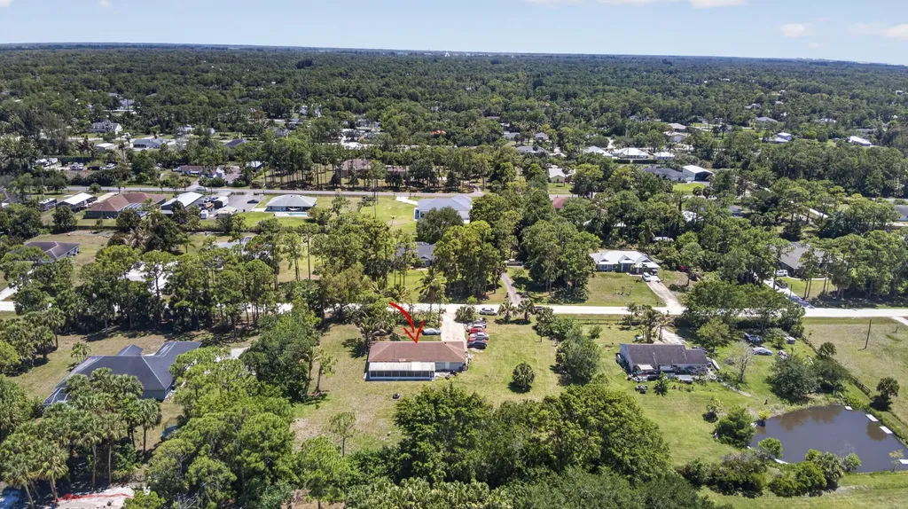 16663 89th Place N The Acreage FL 33470