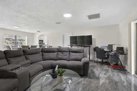 16663 89th Place N Loxahatchee FL 33470
