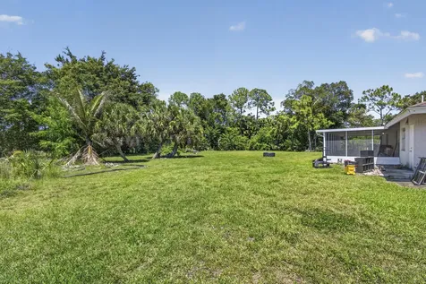 16663 89th Place N Loxahatchee FL 33470