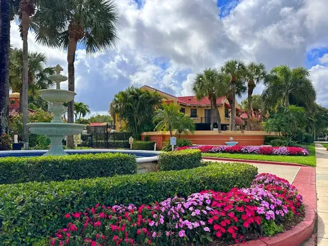 800 Uno Lago Drive Juno Beach FL 33408