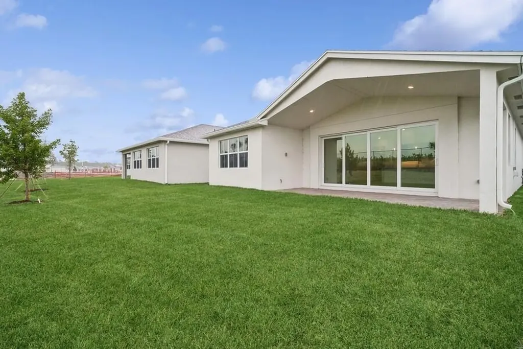 10080 NW Field Flower Trail Port St Lucie FL 34987