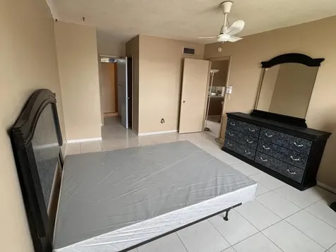 2861 NW 47th Terrace Lauderdale Lakes FL 33313