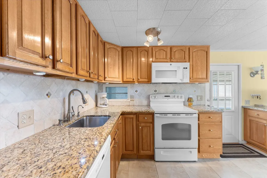 8630 SW 21st Court Davie FL 33324