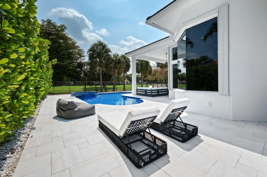16014 Laurel Creek Drive Delray Beach FL 33446