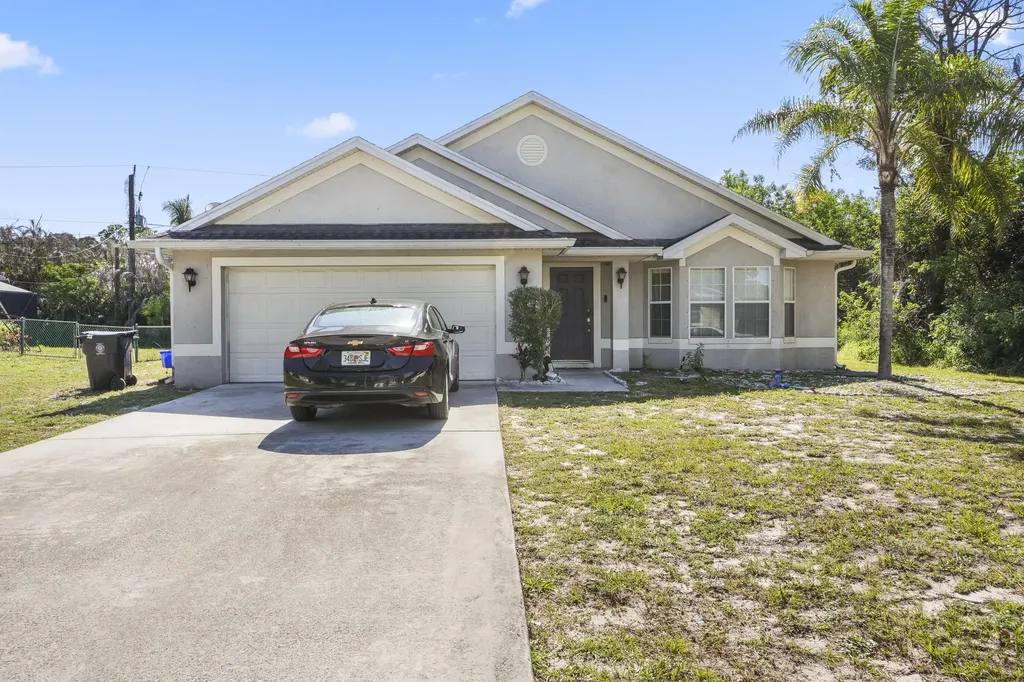 609 NW Cardinal Drive Port St Lucie FL 34983