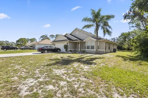 609 NW Cardinal Drive Port St Lucie FL 34983