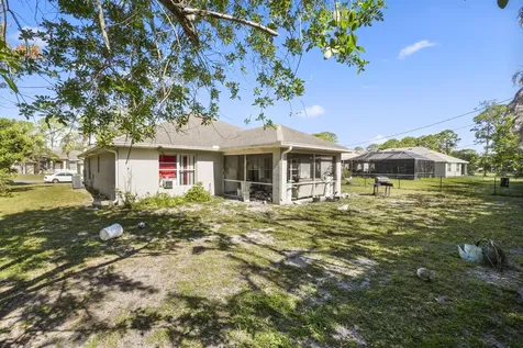 609 NW Cardinal Drive Port St Lucie FL 34983