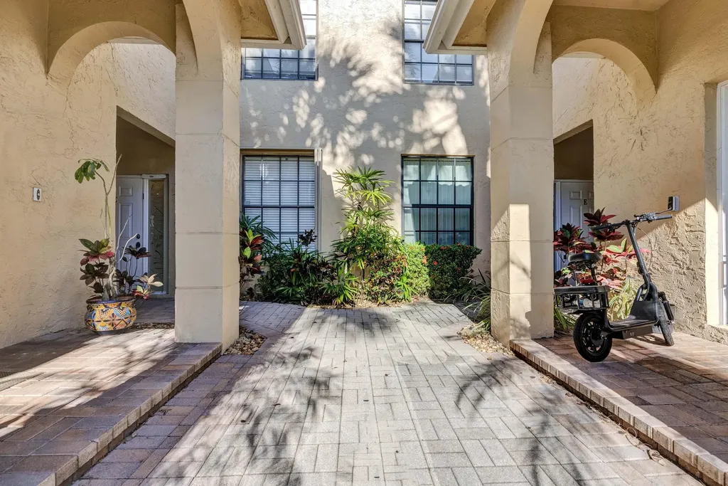22791 Trelawny Terrace Boca Raton FL 33433
