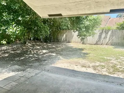 5447 Twin Oakes Road Greenacres FL 33463