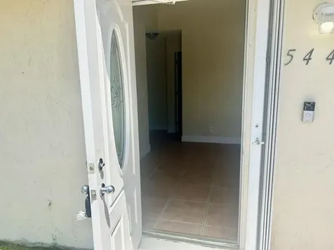 5447 Twin Oakes Road Greenacres FL 33463